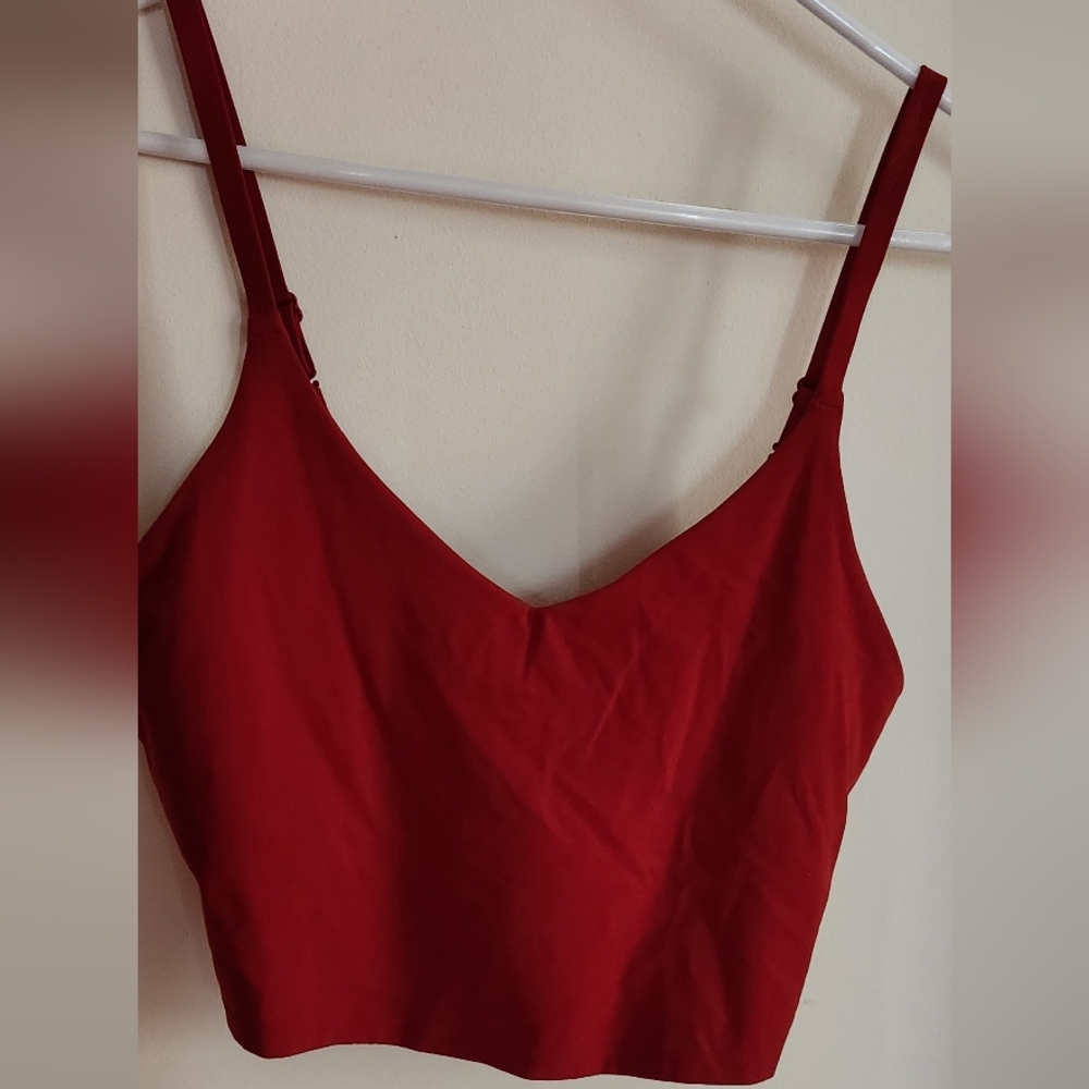 NWOT Athleta Elation V-neck longline bra